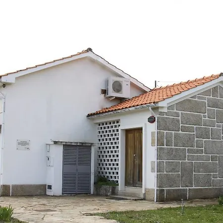 Farm stay Alojamento Rural De